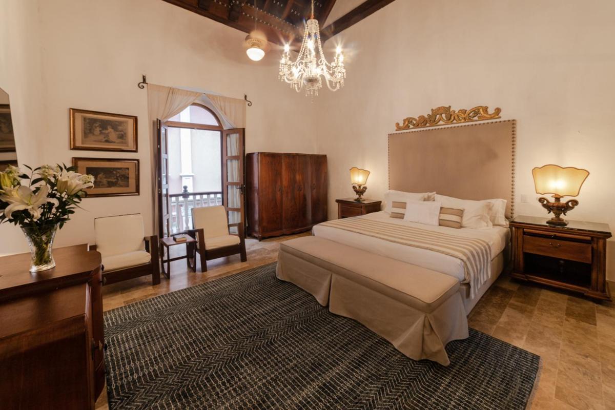 Hotel Boutique Casa Del Arzobispado Картахена Экстерьер фото