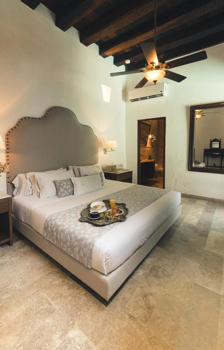 Hotel Boutique Casa Del Arzobispado Картахена Экстерьер фото